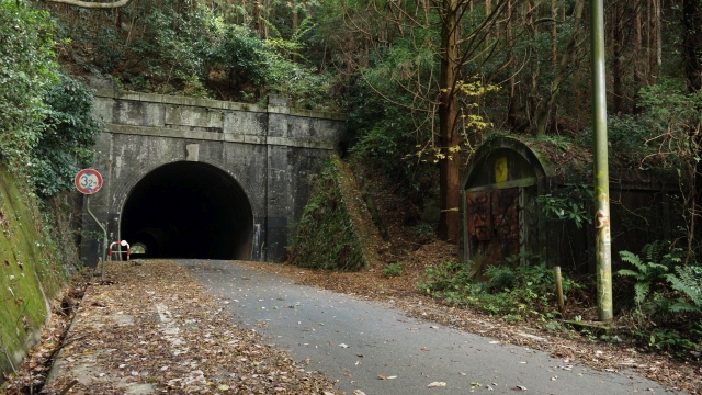 旧本坂トンネル