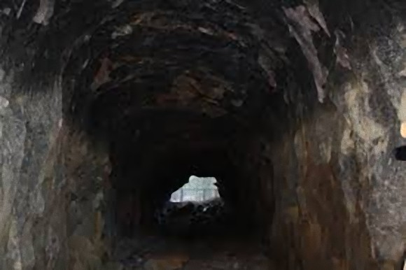 ゴールド・キャンプ・ロード・トンネル