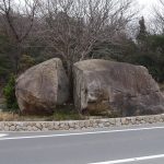 祟りの岩
