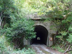 旧卒塔婆トンネル